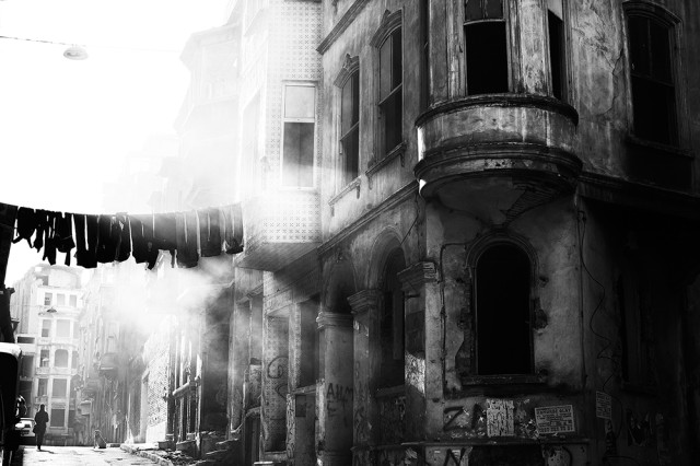 smoke and rubble but at least the washing's done, Istanbul  [b&w]